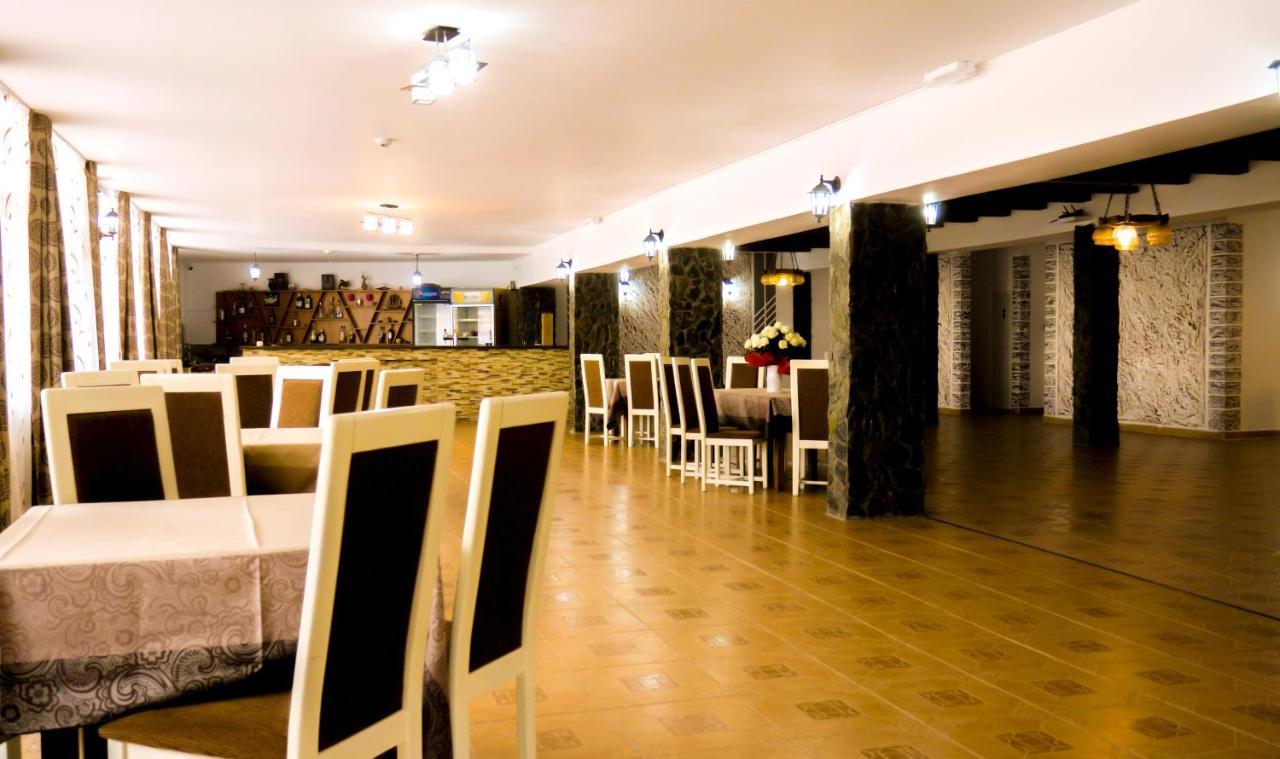Pensiunea Danubio Moldova Noua Exterior foto